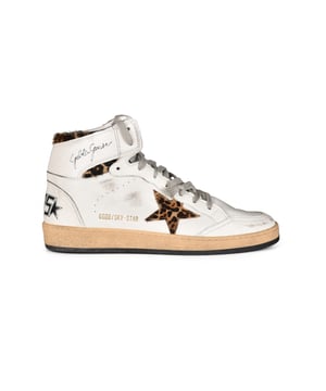 Sky Star sneakers met witte en luipaardprint. Ronde neus.Emblematische ster van dierlijk materiaal.Witte vetersluiting aan de voorkant. Logopatch op de tong. Gewatteerde enkel.Print op zijkant en hiel.Rubberen buitenzool.100% leer.Gemaakt in Italië.