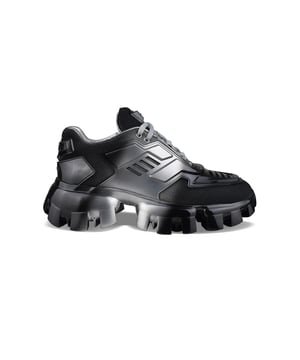 Zwarte en zilveren Cloudbust Thunder Prada sneakers.Model met inzetstukken van textiel en rubber. Rubberen logo op tong en achterkant.Vetersluiting.Volumineuze rubberen zool.Gemaakt in Italië.