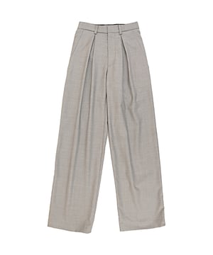100% Organic Cotton. Raey's trousers will bring a composed look to muted edits. They're made in the UK with inverted box pleats at the waist and fall to wide legs, then are finished with back welt pockets