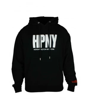 Sudadera con capucha Heron Preston de algodón negro.Logotipo  HPNY  blanco estampado en la parte delantera.Parche con logotipo en la manga.Capucha con cordón.Bolsillo delantero tipo canguro.Mangas largas.Bordes de canalé.100% algodón.