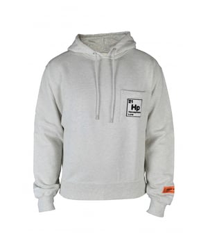 Sudadera con capucha Heron Preston en algodón gris claro.Parche periódico con el logo  HP  en la parte delantera.Bolsillo de parche en el pecho.Capucha con cordón.Parche de logotipo naranja en la manga.Mangas largas.Bordes acanalados.100% algodón.Made in Italy.