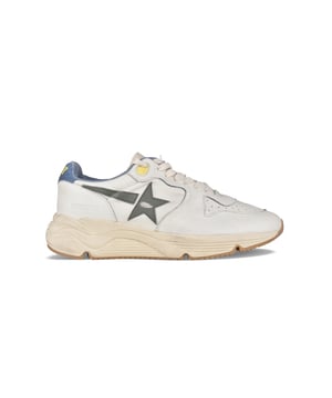 Sneakers Golden Goose Running Sole de cuero blanco roto.Estrella de cuero gris en el lateral visible.Contrafuerte azul con logotipo amarillo.Cierre con cordones.Logotipo en relieve en el lateral visible.Suela de goma gruesa.Efecto desgastado.Made in Italy.