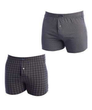 Der 2er-Pack Essential-Boxershorts mit Gummiband für Herren ist eine unverzichtbare Option für jede Herrengarderobe, die Komfort und Funktionalität sucht.

 Jede Boxershorts im Essentials 2er-Pack besteht aus hochwertigen Materialien wie weicher Baumwolle oder Baumwoll-Elastan-Mischungen, die ein weiches, angenehmes Tragegefühl auf der Haut bieten. Die Elastizität des Materials ermöglicht eine eng anliegende Passform, die sich perfekt an die Körperform anpasst und so für Halt und Bewegungsfreiheit sorgt.

 Das Gummiband am Bund der Essential-Boxershorts sorgt für einen sicheren und bequemen Sitz, ohne Reizungen oder Abdrücke auf der Haut zu verursachen. Diese Funktion sorgt dafür, dass der Slip den ganzen Tag an Ort und Stelle bleibt und ein Gefühl von ständiger Sicherheit und Komfort vermittelt.

 Die verstärkten Nähte der Essential-Boxershorts erhöhen ihre Haltbarkeit und Widerstandsfähigkeit und sorgen dafür, dass das Kleidungsstück nach jedem Waschen seine Form und Qualität behält. Dieses funktionale und praktische Design macht sie ideal für den täglichen Gebrauch und für jede Aktivität, die Komfort und uneingeschränkte Bewegungsfreiheit erfordert.

 Die Essential 2-Pack Elasticated Boxer Briefs sind in verschiedenen Grundfarben und vielseitigen Farben erhältlich und vereinen Schlichtheit mit Stil. Es ist die perfekte Wahl für Männer, die Unterwäsche suchen, die sowohl Komfort als auch eine perfekte Passform für den täglichen Gebrauch bietet.

 Der Essential 2er-Pack Boxershorts mit Gummizug ist eine praktische und funktionale Investition für Männer, die bei ihrer Unterwäsche Wert auf Komfort und Qualität legen. Diese Boxer sorgen für ein angenehmes und problemloses Trageerlebnis und bieten die perfekte Balance zwischen schlichtem Stil und wesentlicher Funktionalität.
 Komposition: 100% Baumwolle
 Pflege:
- Bei maximaler Temperatur waschen. 40º.
 - Verwenden Sie kein Bleichmittel.
 - Benutzen Sie keinen Trockner.
 - Kein Bügeln.
 - Reinige chemisch nicht.