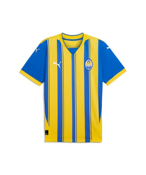 PRODUCT STORY: Show your support for the team with the official FC Shakhtar Donetsk 24/25 Third Jersey. Built for peak-performance, it features strategically placed mesh inserts for ventilation, alongside moisture-wicking dryCELL tech to keep you comfortable. FEATURES & BENEFITS: dryCELL: Performance technology designed to wick moisture from the body and keep you free of sweat during exercise; Made with at least 90% recycled materials. DETAILS: Regular fit; 170 gsm, Jacquard; Mesh inserts; V-neck; Short sleeves; Official team branding.  Our model is 181 cm tall and is wearing size M UK.