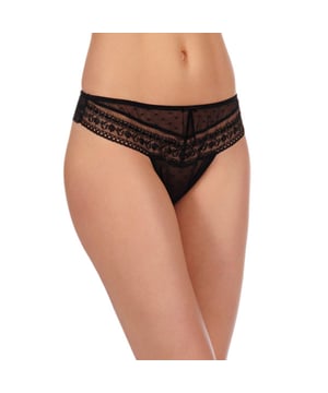 Tanga Cassandra en negro.  
Una prenda cómoda y femenina, ideal para el día a día de las mujeres.  
Color Negro  

Composición:  
80% Poliamida. 20% Elastano.  

Cuidado:  
Lavar a mano con agua fría.  
Usar jabón neutro.  
No usar blanqueador.  
Enjuagar sin retorcer.  
Planchar solo las partes no elásticas.  