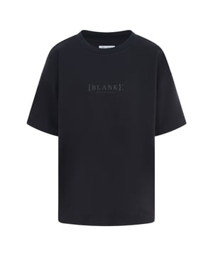 Blank Essentials Juniors Regular-Fit T-Shirt.- Crewneck.- Short sleeves.- Straight hem.- Printed logo.- Regular fit. Material: 70% Polyester, 30% Cotton. Ref: BEKIDS008B.