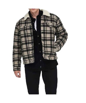 Checked jacket with teddy detail
Material with checks
Fur Collar
Button closure at front
Metal Logo near Chest Pocket
Long sleeves with button closure below
2 front pockets with button closure
2 side pockets
100% Cotton
Washing Instructions
Machine wash, half load, short spin cycle at 30°C
Do not bleach
Do not tumble dry
Low temp. iron. Highest temp. 100°C
Do not dry clean