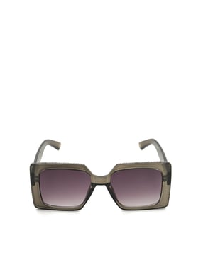 Take your edit to the next level with our Glitzy sunglasses. This trend-led frame features a gradient lens and a thick frame that is adorned with a diamante inlay across the top and side. So, whether you're strolling along the beach or navigating the city streets, Glitzy is certain to add a touch of glamour to your warm-weather ensembles.