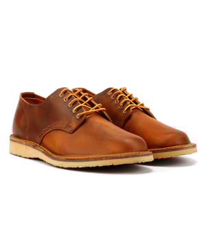 Handcrafted low-cut leather shoe with a premium leather upper for a sleek, versatile look. Features an eco-friendly OrthoLite® footbed made with 30% sustainable materials, providing superior cushioning and long-lasting comfort.