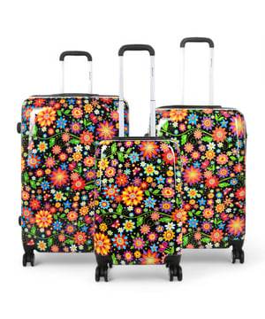 Ervaar de perfecte mix van sterkte, veiligheid en flexibiliteit met deze uitbreidbare koffer van hard polypropyleen. Deze lichtgewicht maar ultra-duurzame bagageset is ontworpen voor frequente reizigers en zorgt voor moeiteloze mobiliteit en een verbeterde inpakcapaciteit voor al uw reizen. Kenmerken: Premium polypropyleen materiaal - Ultrasterk en slagvast, biedt superieure bescherming voor uw bezittingen. Geïntegreerd combinatieslot - Ingebouwd slot zorgt voor veiligheid en reizen met een gerust hart. Uitbreidbaar ontwerp - Middelgrote en grote koffers zijn voorzien van een uitbreidbare rits, waardoor de capaciteit met ongeveer 20% wordt vergroot voor extra inpakruimte. 8-wiel spinnersysteem - Het dubbele ontwerp met 4 wielen zorgt voor soepele 360° beweging, waardoor reizen probleemloos verloopt. Ergonomische telescopische handgreep - Ontworpen voor comfort en moeiteloze navigatie door luchthavens en stadsstraten. Afmetingen en specificaties: Cabine: 55 x 36 x 20 cm | Gewicht: 2,6 kg | Inhoud: 35L Medium: 60 x 41 x 28 cm (uitbreidbaar tot 33 cm) | Gewicht: 3,8 kg | Inhoud: 89L Groot: 77 x 50 x 30 cm (uitbreidbaar tot 35 cm) | Gewicht: 4,5 kg | Inhoud: 123L LET OP: Deze koffers worden afzonderlijk verkocht, niet als set. Selecteer daarom uw gewenste maat!