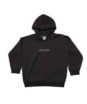 Blank Essentials Juniors Tech Fleece OTH Hoodie.- Slouchy hood.- Drop shoulders.- Ribbed cuffs and hem.- Logo on the front.- Regular fit. Material: 70% Cotton, 30% Polyester. Ref: BEKIDS055DG.