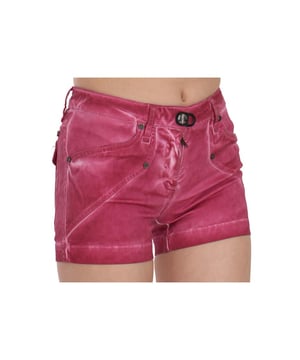 Magnificos pantalones cortos PLEIN SUD JEANIUS 100% nuevos con etiquetas 100% autenticos.
  Color rosa lavado.
  Mini shorts de mezclilla de cintura media.
  Cierre de cremallera.
  Detalles del logotipo.
  Material: 98% algodon 2% elastano.