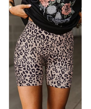 Our styles are designed with a trendy fitted look in mind following an international size standard. For the best fit we suggest choosing one size up from your usual. Be sure to check our sizing chart to find your perfect match!
  Khaki leopard print ribbed textured knit biker shorts
  Wild leopard pattern
  Elastic tight
  fitting style
  High waist for easy pull
  on
  Ribbed knit fabric adds texture
  Perfect to match with any fashion top
  Suitable for various casual occasions
Material: 95% Polyester 5% Elastane