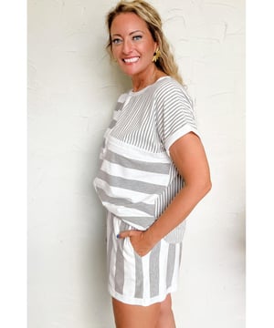 Our styles are designed with a trendy fitted look in mind following an international size standard. For the best fit we suggest choosing one size up from your usual. Be sure to check our sizing chart to find your perfect match!
  Two
  piece set featuring a top and shorts
  Mixed striped prints for a dynamic look
  Short sleeves for a relaxed fit
  Side pockets on the shorts for added convenience
Material: 95% Cotton 5% Elastane