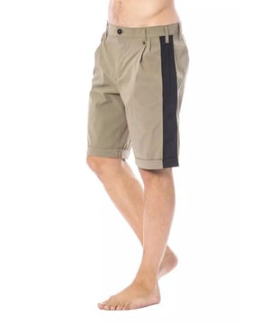 Casual and comfortable shorts for men
  Made from high
  quality cotton
  Elastic waistband for a comfortable fit
  Loose fit for easy movement
  Versatile and can be paired with a variety of tops and shoes
Material: 81% Cotton 15% Polyamide 4% Elastane