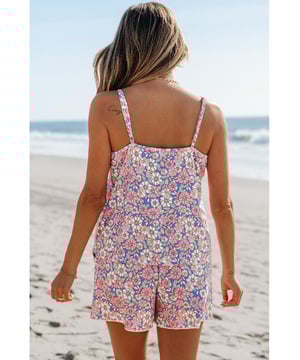 Sky Blue Floral Print Spaghetti Straps Tank Top and Shorts Set
  Two
  piece set for a coordinated look
  Vibrant floral print adds a pop of color
  Delicate spaghetti straps for a feminine touch
  Matching shorts for comfort and a relaxed vibe
Material: 95% Polyester 5% Elastane