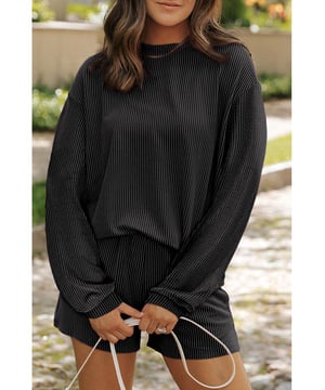 Carbon Grey Corded Knit Long Sleeve Top and High Waist Shorts Set Relaxed and comfortable fit for the long sleeve top Trendy and flattering high waist shorts Effortlessly chic with its loose silhouette Perfect for lounging or casual outings Available in various sizes Medium
  high elasticity Refer to the size chart for accurate measurements
Material: 75% Polyester 20% Viscose 5% Elastane