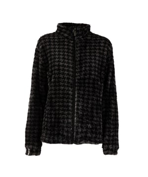 De dames sweatshirts van SCUOLA NAUTICA ITALIANA combineren comfort en stijl, geïnspireerd door de allure van de maritieme wereld. Ze zijn perfect voor de vrije tijd en gemaaktmet kwaliteitsmaterialen om zachtheid en functionaliteit te garanderen. De zorgvuldige details en het moderne ontwerp maken ze ideaal voor een casual maar verfijnde look, geschikt voorelke informele gelegenheid.