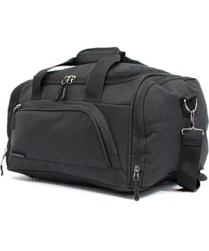 Reisetasche für unter den Sitz, 40 x 20 x 25 cm, für Ryanair, Easy Jet. RYANAIR-FREUNDLICH – Speziell entwickelt, um die Anforderungen von Ryanair für kostenloses Handgepäck zu erfüllen und Ihnen zu helfen, zusätzliche Gepäckgebühren zu vermeiden. Auch für die Kabine anderer großer Fluggesellschaften wie British Airways, Emirates, Lufthansa, Virgin Atlantic, KLM und mehr zugelassen. KABINENZULASSUNG FÜR DIE MEISTEN FLUGGESELLSCHAFTEN – Für die Verwendung in der Kabine großer Fluggesellschaften wie British Airways, Ryanair, EasyJet, Emirates, Jet2, KLM, Virgin Atlantic und andere zugelassen. SICHERE BEFESTIGUNG – Der hintere Riemen passt sicher über jeden Teleskopkoffergriff. Lösen Sie einfach den Klettverschluss und schieben Sie den Riemen für einen festen Sitz über den Griff. ULTRALEICHT – Diese Tasche aus leichtem Polyestermaterial wiegt nur 350 g, sodass Sie Ihr Packvolumen maximieren können. VERSTELLBARER SCHULTERGURT – Der verstellbare Crossbody-Gurt kann für eine individuelle Passform auf bis zu 105 cm (41 Zoll) verlängert werden. ABMESSUNGEN: Höhe: 20 cm | Breite: 40 cm | Tiefe: 25 cm 20 Liter Fassungsvermögen