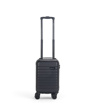 Dieses kompakte und dennoch robuste Hartschalen-Handgepäckstück für unter den Sitz ist perfekt für alle, die Wert auf Sicherheit, reibungslose Mobilität und ein effizientes Reiseerlebnis legen. Mit seinem integrierten TSA-Schloss und dem leichtgängigen 8-Rad-Spinner-System bietet dieser Koffer alles, was Sie für eine stressfreie Reise brauchen, geeignet für Ryanair. Eigenschaften: • Robuste Hartschalenkonstruktion – Die widerstandsfähige Außenseite gewährleistet, dass Ihre Sachen vor Stößen geschützt sind und Ihre wichtigsten Dinge während der gesamten Reise sicher sind. • TSA-Zahlenschloss – Bietet zusätzliche Sicherheit mit einem TSA-geprüften Schloss und gewährleistet, dass Ihr Gepäck sicher ist und gleichzeitig die Reisebestimmungen eingehalten werden. • 8-Rad-Spinner-System – Sanfte 360°-Drehung und verbesserte Stabilität für ein müheloses Navigieren durch Flughäfen und Bahnhöfe. Größe und Spezifikationen: • Abmessungen: 45 x 25 x 20 cm | Gewicht: 2,2 kg | Fassungsvermögen: 19 l (geeignet für Ryanair) Kompakt, leicht und sicher – dieser Koffer ist für Kurzreisen und Reisende konzipiert, die eine zuverlässige und einfach zu handhabende Lösung benötigen.