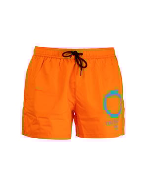 Verhoog je stijl op het strand met de strandboxershort van Trussardi, waarin comfort en design perfect in balans zijn. Ze zijn gemaakt van lichtgewicht, sneldrogende stoffen en onderscheiden zich door hun moderne snit en verfijnde details. De verfijnde patronen en veelzijdige pasvorm maken ze ideaal voor elk moment van de dag, van ontspannen onder de parasol tot genieten van een aperitief met uitzicht op zee.