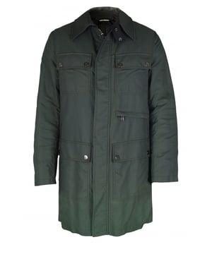 Dolce & Gabbana Mantel aus Khaki Nylon.Mehrere Fronttaschen mit Knopfverschluss.Reißverschluss und Knopfverschluss.Details col.Nylon und Wolle.Made in Italy.