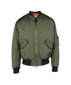 Chaqueta bomber Alexander McQueen de nailon caqui.Logotipo naranja en la espalda.Cierre de cremallera.Bolsillo con cremallera en la manga.Bolsillos laterales.Puños elásticos de canalé.Made in Italy.