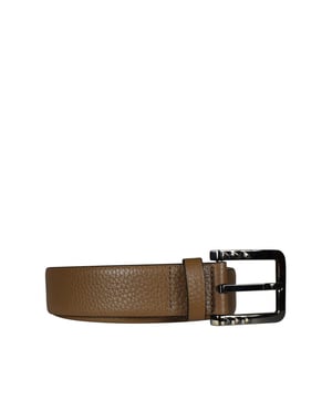 Cinturón Valentino Garavani en piel marrón.Hebilla de metal con tachuelas distintivas.Ancho 3 cm.Made in Italy.