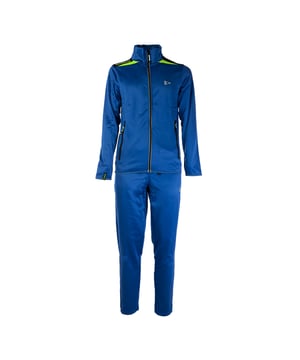 Heren trainingspak van Scuola Nautica Italiana, een perfecte combinatie van comfort en stijl. Gemaakt van zachte, ademende stoffen, ideaal voor vrijetijds- of sportactiviteiten. Het moderne ontwerp wordt gekenmerkt door verfijnde details en nautische inspiraties, met een jasje met rits en praktische zakken gecombineerd met een comfortabele broek. Perfect voor een casual en toch geraffineerde look.