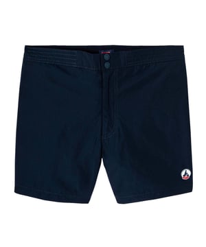 Heren JOTT Deauville Zwemshort in marineblauwDe DEAUVILLE herenzwemshort zal ongetwijfeld een van de belangrijkste stukken van uw zomergarderobe zijn met zijn getailleerde snit en aansluitende tailleband en combineert de moderniteit van een ultra-praktisch technisch materiaal dat zeer snel droogt.- Elastische tailleband met knoopsluiting.- Zijzakken.- Achterzak.- Regular fit.- 100% Polyester.- Ref: SS23MSWI11-104
