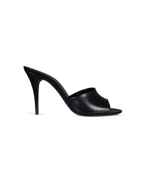 Saint Laurent Pantoletten mit offener Spitze, Modell 16, aus schwarzem Glattleder.Absatzhöhe 9,5 cm.Ledersohle.100% Lammfell.Made in Italy.