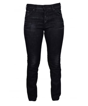 Schwarze Jeans  Cool Guy  Dsquared2 aus Baumwoll-Stretch-Denim.Verwaschener und gealterter Effekt.Leichte Risse in der Haut.Schwarzer Logoaufkleber auf dem vorderen Hosenschlitz.Schwarzer Patch hinten mit Aufschrift  IBRA BLACK ON BLACK DSQUARED2 . Verschluss mit Knöpfen.Schlaufen für den Gürtel.5 Taschen.Made in Italy.