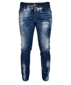 Dsquared2 blue skater azules.Efecto desteñido en las piernas.Desgarros en los muslos y las rodillas.Parche blanco y rojo de la bandera canadiense con inscripción negra en el reverso.Cierre con botones y etiqueta roja con el logotipo.98% algodón y 2% elastán.Made in Italy.