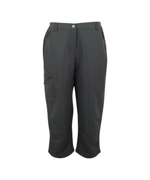 100% gerecycleerd polyester. Ontwerp: Logo, Wandelen. Sluiting: Knoop, Ritsgat. Stoftechnologie: Kreukherstellend, Duurzame waterafstotende afwerking, Lichtgewicht, Sneldrogend, Geweven. Riemlussen, Capri. Zakken: 2 Zijzakken, 1 Dijbeenzak, Rits. Waistline: Deel Elastiek. Zoom: Aantrekkoord. Zonclassificatie: UV 50.