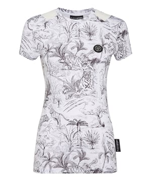 We designed this T-shirt that brings together performance and style. This model is perfect for outdoor sessions or gym training.   Breathable techno fabric   Floral print   Stretch tulle inserts   Brand printed on the back   Rubberized Tiger patch sewn left chest   Two-needle stitching hems