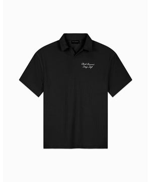 75% Baumwolle, 25% Polyester Reguläre Passform Polo Hochwertiger Frottee-Stoff Gesticktes Branding auf der linken Brust Kann mit den Terry Lounge Shorts kombiniert werden