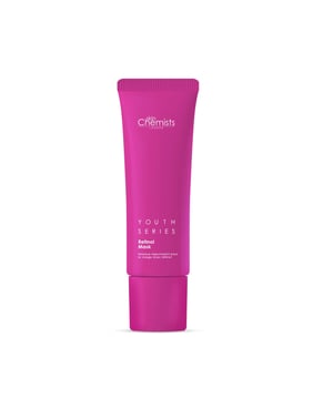 Wir präsentieren die Youthful Radiance Retinol Maske, Ihre ultimative Multi-Benefit-Hautpflegelösung, die dazu entwickelt wurde, Falten, unebene Hautstruktur und Akne zu bekämpfen. Diese Maske, die mit kraftvollem Retinol formuliert ist, reduziert nicht nur Anzeichen der Hautalterung, sondern bekämpft auch Hautunreinheiten und Mitesser, wodurch ein klarerer Teint gefördert wird. Erleben Sie tiefenwirksam befeuchtete und gepflegte Haut, die sich weich und hydratisiert anfühlt. Unsere vegane und tierversuchsfreie Maske ist für alle Hauttypen geeignet, einschließlich empfindlicher Haut, und enthält keine Parabene, Sulfate oder künstlichen Duftstoffe. Integrieren Sie diese einfach zu verwendende Maske in Ihre wöchentliche Routine für maximale Vorteile und enthüllen Sie noch heute Ihre jugendliche Strahlkraft!