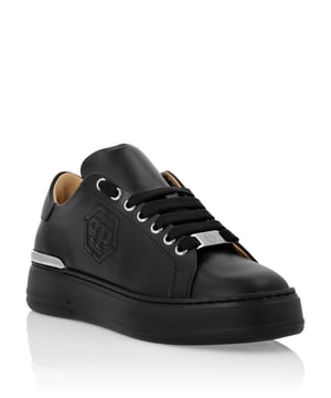 Elegant uniqueness for your free time with these leather lo-top sneakers. Check out the details.   Nappa upper   Contrasting leather collar   Lacing matching with the collar   PP Hexagon printed on the outer quarter   Nickel-plated heel stabilizer   Moulded outsole    Inner lining and removable insole
