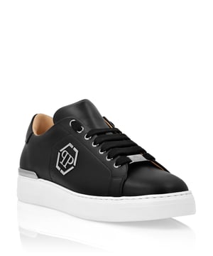 Elegant uniqueness for your free time with these leather lo-top sneakers. Look at the details.   Nappa upper   Perforated elements   Matching colored laces   Nickel plated logo on the outer quarter   Nickel-plated metal heel stabilizer   Grooved outsole for maximum grip   Inner lining and removable insole