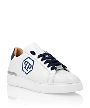 Elegant uniqueness for your free time with these leather lo-top sneakers. Check out the details.   Nappa upper   Contrasting leather collar   Lacing matching with the collar   PP Hexagon printed on the outer quarter   Nickel-plated heel stabilizer   Moulded outsole    Inner lining and removable insole