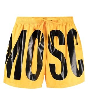 Shorts de baño amarillos Moschino, cinturilla elástica, cordones, logotipo estampado en toda la prenda, 100% poliéster, hecho en Italia, logotipo grande de la marca en todo el contorno, logotipo de la marca, ropa de baño amarilla