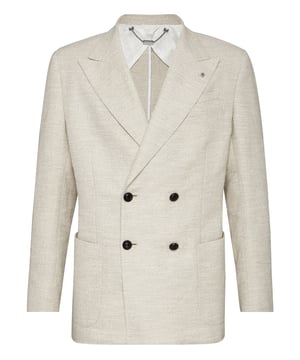 Klassisch und sportlich – die Wollstrickjacke erweist sich als unverzichtbarer Allrounder deiner Garderobe. Dieses zweireihige Modell weist alle klassischen Elemente auf. Zwei aufgesetzte Taschen. Perlmuttknöpfe mit Logo. Das Label aus Metall wird zum Pin auf dem spitzen Jackenaufschlag. Zwei Schlitze auf der Rückseite. Teilgefüttert. Passform: Regulär.