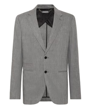 Este blazer de lino combina la sastrería refinada con una sofisticación relajada, ofreciendo un ajuste ligero pero estructurado perfecto para una elegancia sin esfuerzo. Diseñado para ser versátil, eleva tanto conjuntos casuales y formales con facilidad.   Mezcla de lino y lana virgen de primera calidad para un tacto transpirable y lujoso.   La confección experta garantiza una silueta afilada y moderna.   Forro ligero que mejora la comodidad y la facilidad de movimiento.   Diseño atemporal que transita sin problemas del día a la noche.   Un básico de armario versátil, perfecto para llevar encima de camisas o prendas de punto.