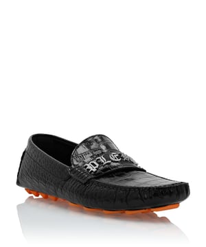 Crocco Print  Die ultimativen Philipp Plein Autoschuhe sind die besten Reisebegleiter für Komfort und Stil.    Obermaterial aus Leder mit Krokoprägung    Metallmarke am Vorderblatt   Sichtbare Nähte   Kieselstein-Gummisohle   Innenfutter aus Nappa   Fußbett aus Leder