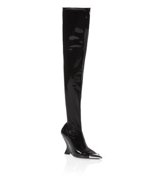 Zeigen Sie Ihre Entschlossenheit und... Unverschämtheit mit diesen latex Oberschenkelstiefeln. Hier sind die Details:   Dehnbare Latex-Oberfläche   Metall-Zehenkappe mit Schmuck-Schädel   Patentiertes gefüttertes ABS-Wedge   Leopardenlackechse aus echtem Leder   Innenseite   Absatzhöhe 10,5 cm