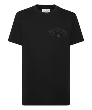 Add a dash of uniqueness to your outfits with this exclusive cotton T-shirt. Look at the details.   Cotton jersey   Pattern print at left chest and on the back   Logoed patch sewn on the left chest   Rib knit neckline   Two needle stitching