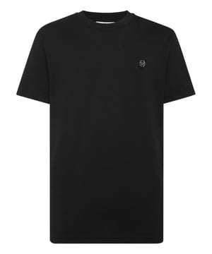 Verleihen Sie Ihren Outfits einen Hauch von Einzigartigkeit mit diesem exklusiven Baumwoll-T-Shirt. Sehen Sie sich die Details an.   Baumwoll-Jersey   Gesticktes Muster mit Pailletten auf dem Rücken   Aufgenähter Logoaufnäher auf der linken Brust   Rippenstrick am Halsausschnitt   Zwei-Nadel-Nähte