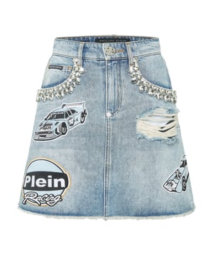 Casual meets sporty on this denim 5 pocket miniskirt. Check out its distinctive details.   Denim    Used wash   Rhinestone appliqués and Racing Cars-themed embroidered patches   Logoed patch sewn on the right rear pocket    Single jewel metal button   Raw cut bottom hem