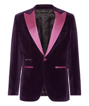 Lust auf einen Glam-Look? Dann empfehlen wir Ihnen diesen Abendblazer aus marmoriertem Samt mit Spitzenrevers und nur einem Knopf. Entdecken Sie unsere liebevollen Details, wie die Satinverzierungen. Geschlitzte Taschen. Doppelter Schlitz. Innenfutter aus Satin mit Logo.