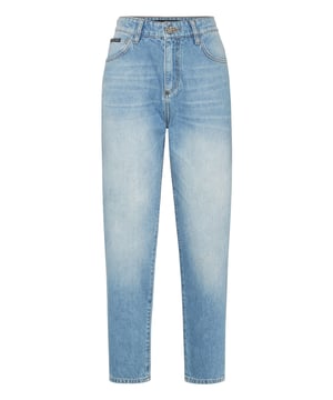 Sie wollen auffallen? Dann empfehlen wir Ihnen diese 5-Pocket-Hose aus steingewaschenem Denim mit einzigartigen und wertvollen Details. Erfahren Sie mehr.                                                                Denim   Gebrauchte Waschung   Schmuckring an der Gürtelschlaufe in der hinteren Mitte   Logo auf dem Rücken   Einzelner Metall-Juwelenknopf   Passform: Mom